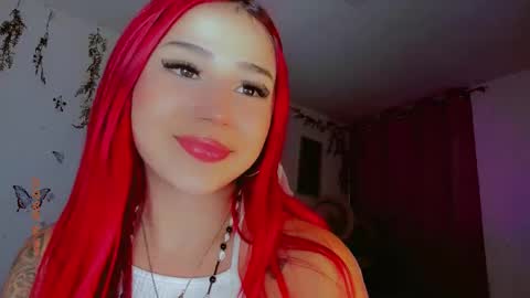 Snapshot of madison_x17 chatting on January 2025 03:37:02 AM madso x17 online show from January 2025 03:37:02 AM