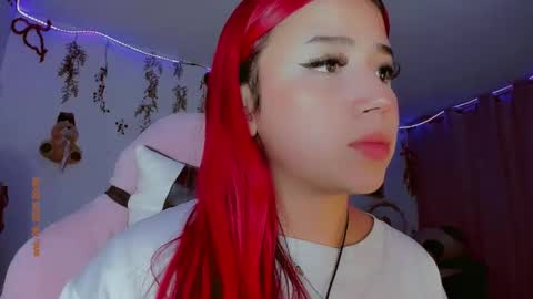 Snapshot of madison_x17 chatting on January 2025 01:37:02 AM madso x17 online show from January 2025 01:37:02 AM