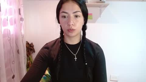 Snapshot of madisoncambel chatting on December 2024 09:17:01 PM Madison Cambel online show from December 2024 09:17:01 PM