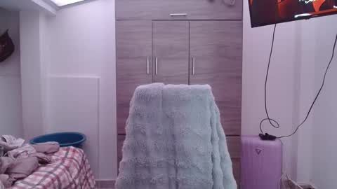 Madison Cambel online show from April 2026 05:04:02 PM