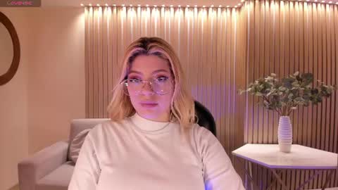 Madison Kane online show from June 2026 11:02:01 AM
