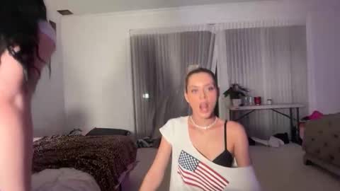 madisontaylorr online show from October 2025 03:19:01 AM