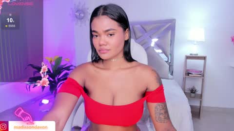 Snapshot of madisson_davon chatting on January 2025 02:38:02 PM Madisson Davon online show from January 2025 02:38:02 PM
