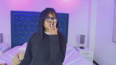 madisson_thompsonn online show from May 2026 08:03:02 PM