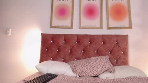 Snapshot of madissonkay chatting on November 2025 07:12:02 PM online show from November 2025 07:12:02 PM