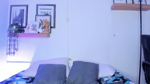    online show from June 2026 07:04:02 PM