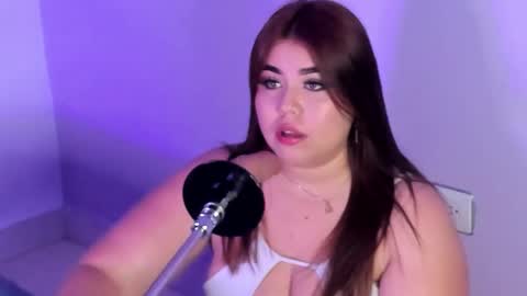 madissonlee__ online show from November 2025 07:17:01 PM