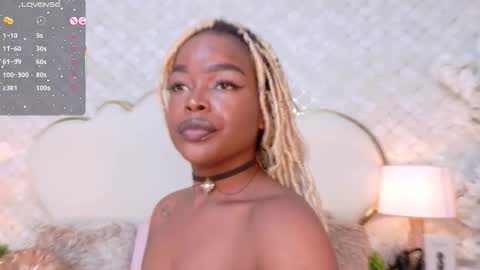 Madisson Lopez online show from November 2025 10:34:02 PM