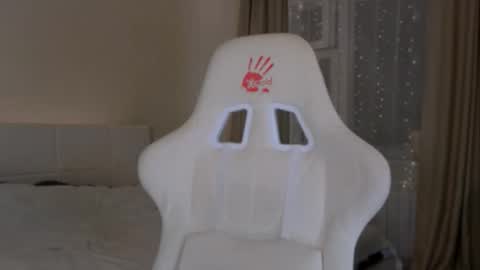 Madi Soon online show from October 2025 05:37:01 PM