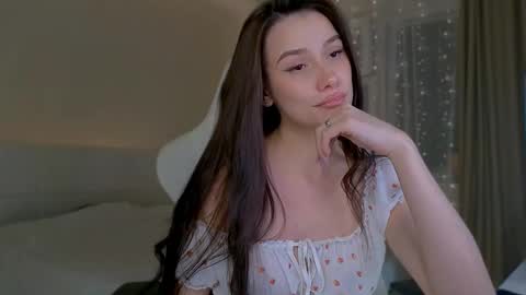 Madi Soon online show from November 2025 05:24:01 PM