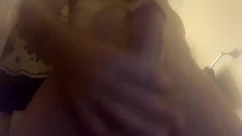 Snapshot of madmed697 chatting on December 2024 08:07:01 PM madmed697 online show from December 2024 08:07:01 PM