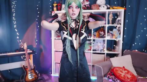 Snapshot of madnessalise chatting on January 2026 08:14:02 PM Alice online show from January 2026 08:14:02 PM