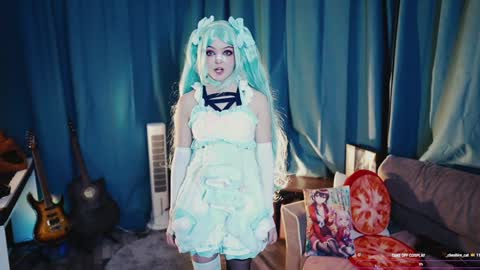 Snapshot of madnessalise chatting on February 2026 06:13:01 PM Alice online show from February 2026 06:13:01 PM