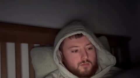 Snapshot of madnessben chatting on October 2025 05:32:01 AM madnessben online show from October 2025 05:32:01 AM