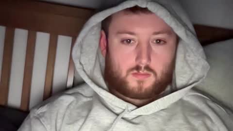 Snapshot of madnessben chatting on October 2025 12:44:01 AM madnessben online show from October 2025 12:44:01 AM