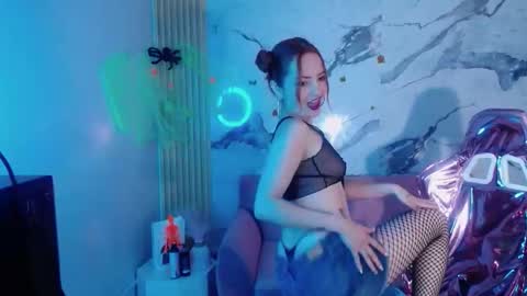 Snapshot of mady0619_ch chatting on October 2025 11:10:01 AM Mady online show from October 2025 11:10:01 AM