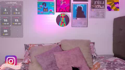 Mady online show from October 2025 09:11:01 PM