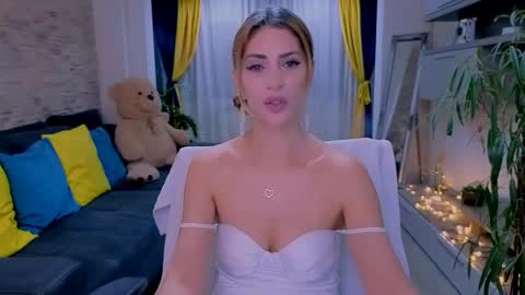 Snapshot of madyeroberts chatting on January 2026 09:53:02 PM Madye Roberts online show from January 2026 09:53:02 PM