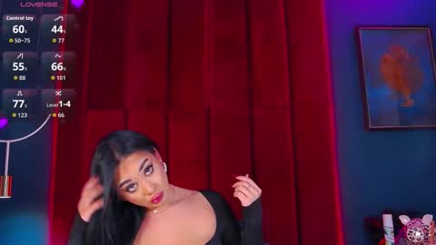 MadyLuxx online show from October 2025 06:43:01 PM