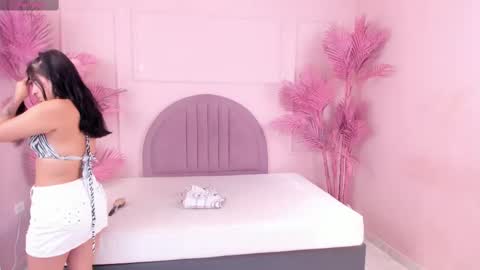 Snapshot of madyscarlett chatting on October 2025 11:41:02 AM madyscarlett online show from October 2025 11:41:02 AM