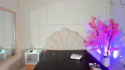 Snapshot of madyscarlett chatting on October 2025 11:53:01 AM madyscarlett online show from October 2025 11:53:01 AM