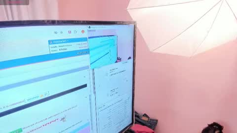 Snapshot of madyscarlett chatting on October 2025 11:55:02 AM madyscarlett online show from October 2025 11:55:02 AM