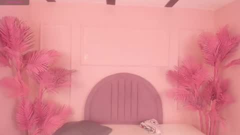 Snapshot of madyscarlett chatting on October 2025 11:50:01 AM madyscarlett online show from October 2025 11:50:01 AM