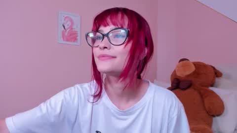 Mae Lyra online show from October 2025 11:22:01 AM