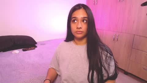 Snapshot of mae_nathan chatting on September 2025 02:16:01 PM mae and nathan online show from September 2025 02:16:01 PM