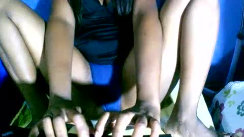 Snapshot of maelahlove chatting on January 2025 01:21:01 AM MaelahLove online show from January 2025 01:21:01 AM