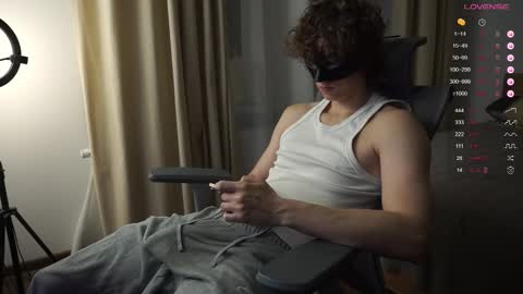 Snapshot of maestro3369 chatting on November 2025 01:54:01 PM Mike XMaestro 3369 online show from November 2025 01:54:01 PM