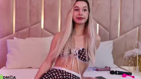 M. online show from January 2026 08:14:02 PM