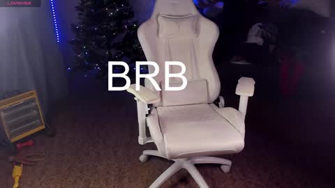 Maevee online show from January 2025 11:17:01 AM