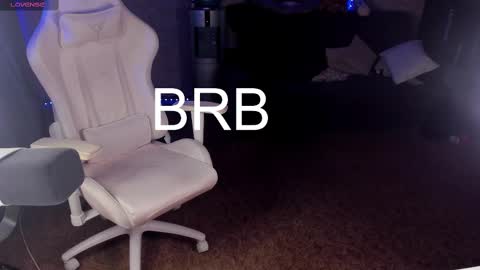 Maevee online show from March 2025 09:40:02 AM