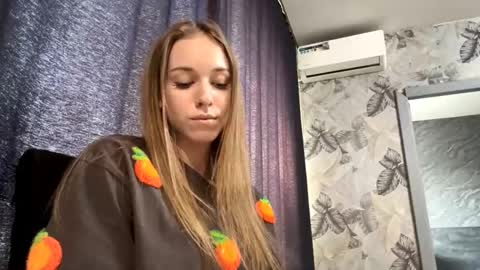 Snapshot of mafaldatefera chatting on March 2026 06:28:02 AM Sara online show from March 2026 06:28:02 AM