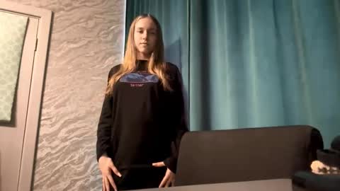 Snapshot of mafaldatefera chatting on March 2026 06:19:01 AM Sara online show from March 2026 06:19:01 AM