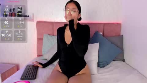 Snapshot of mafemendez chatting on September 2025 11:33:01 AM MafeMendez online show from September 2025 11:33:01 AM