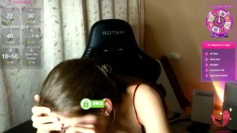 Snapshot of mag1c_eyes chatting on April 2026 08:39:01 PM mag1c_eyes online show from April 2026 08:39:01 PM