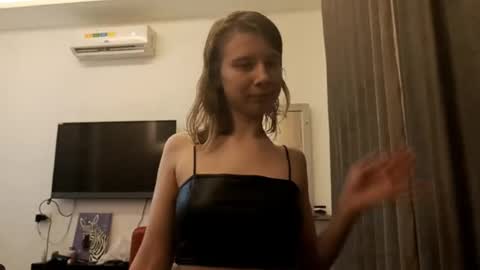 Snapshot of magaretunion chatting on November 2025 05:47:02 PM Margaret online show from November 2025 05:47:02 PM