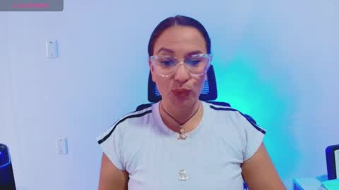 magentastudio2025 online show from April 2026 06:52:02 PM