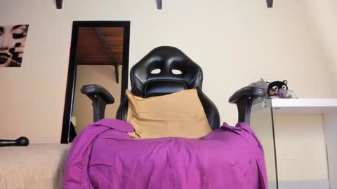   online show from January 2025 03:06:01 PM