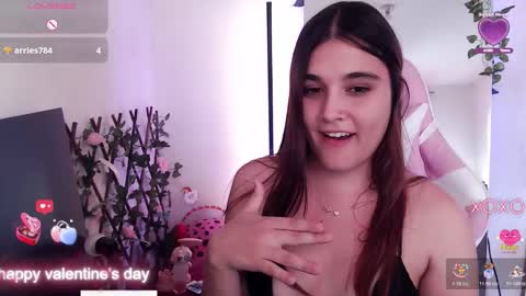 Luna  online show from February 2026 09:54:01 PM