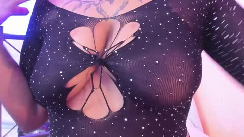 Snapshot of magic_axa_graham chatting on October 2025 09:42:02 PM My name is magic axa grahamDont forget to follow me IG online show from October 2025 09:42:02 PM