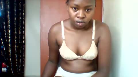 Snapshot of magic_bliss chatting on October 2025 02:07:02 PM Bliss online show from October 2025 02:07:02 PM