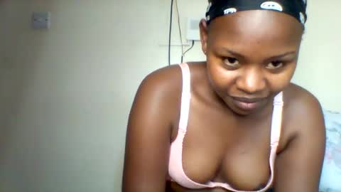 Snapshot of magic_bliss chatting on November 2025 07:23:02 PM Bliss online show from November 2025 07:23:02 PM