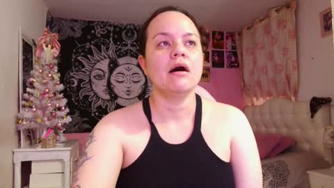 Claire online show from December 2024 10:48:02 PM