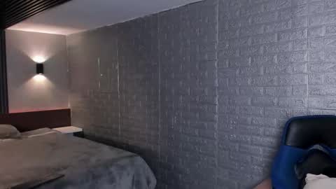 Snapshot of magic_marg chatting on November 2025 09:32:01 PM Marge online show from November 2025 09:32:01 PM