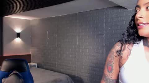 Snapshot of magic_marg chatting on December 2025 09:32:01 PM Marge online show from December 2025 09:32:01 PM