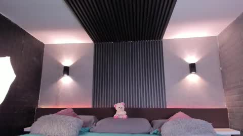 Snapshot of magic_marg chatting on January 2026 10:36:02 PM Marge online show from January 2026 10:36:02 PM