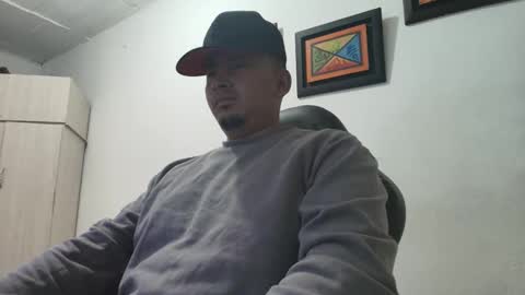 magic_milk23 online show from October 2025 05:52:01 AM